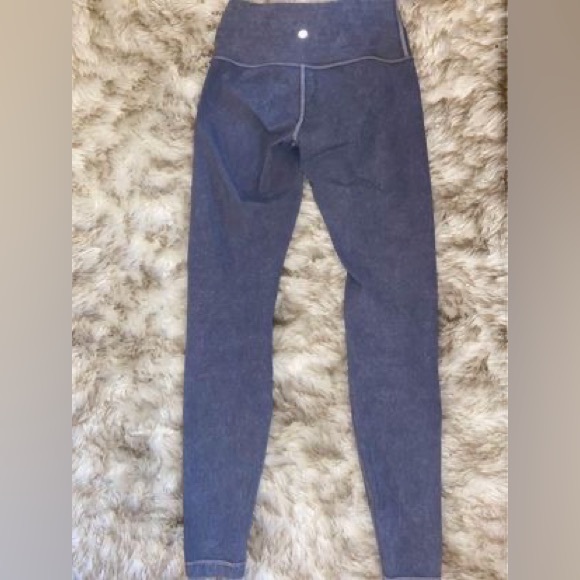Lululemon Wunder Under size 4 - Picture 1 of 3